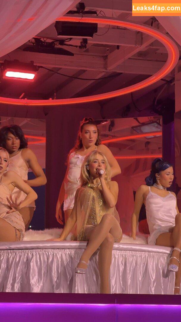 Sabrina Carpenter / https: / sabrinacarpenter leaked photo photo #5458