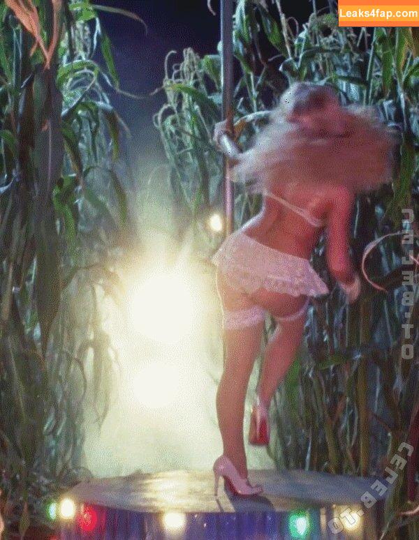 Sabrina Carpenter / https: / sabrinacarpenter слитое фото фото #5492