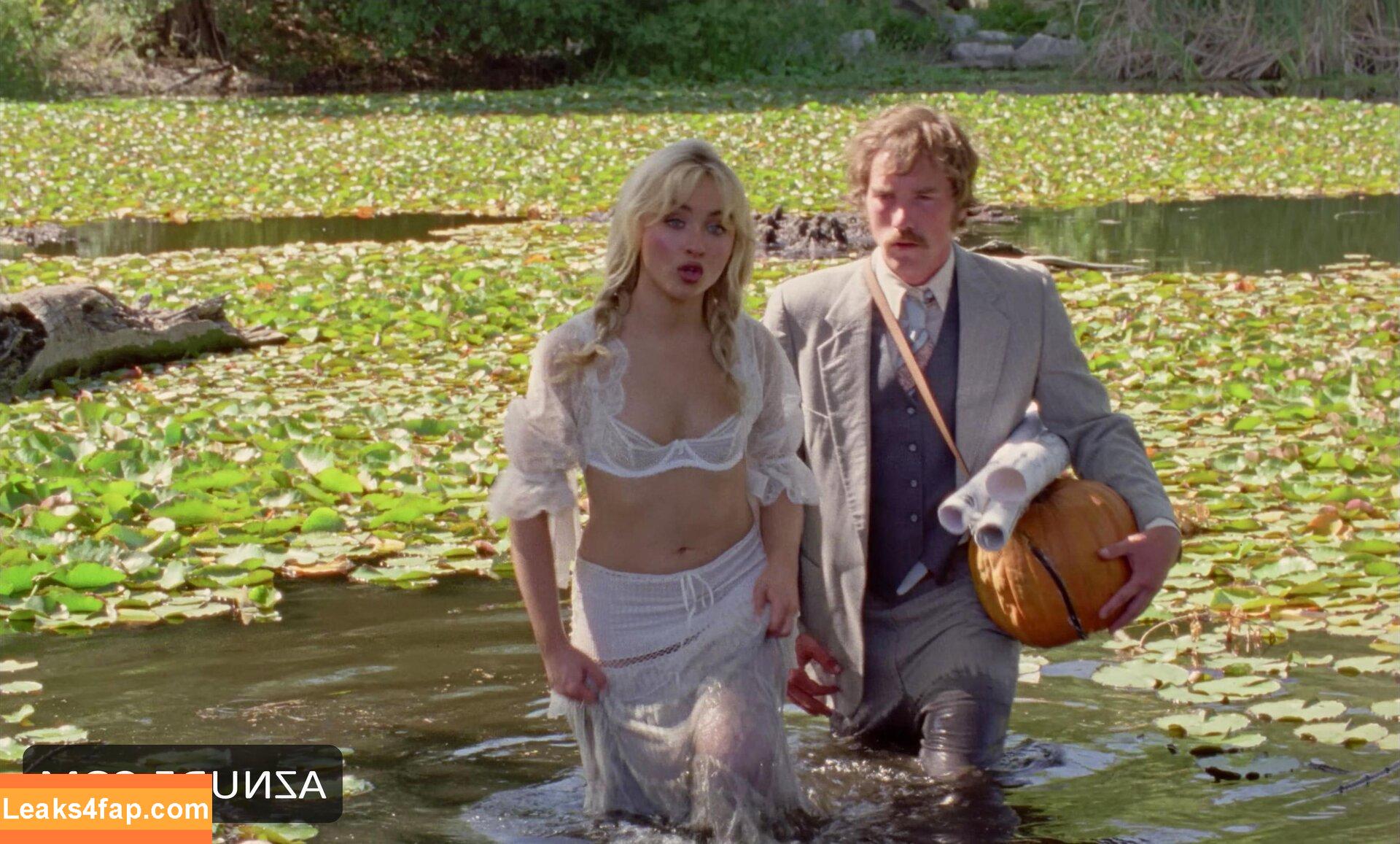 Sabrina Carpenter / https: / sabrinacarpenter leaked photo photo #5562