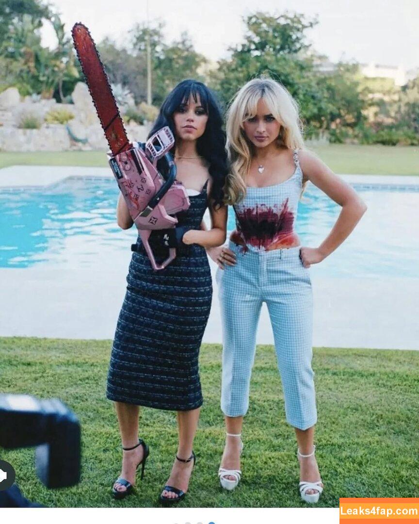 Sabrina Carpenter / https: / sabrinacarpenter leaked photo photo #5564