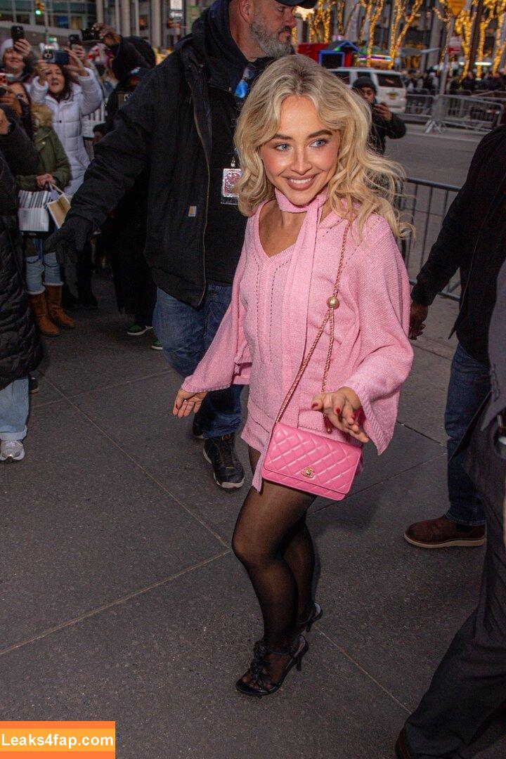 Sabrina Carpenter / https: / sabrinacarpenter leaked photo photo #5619