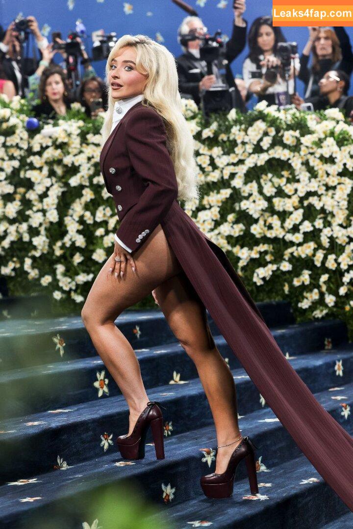 Sabrina Carpenter / https: / sabrinacarpenter leaked photo photo #5644