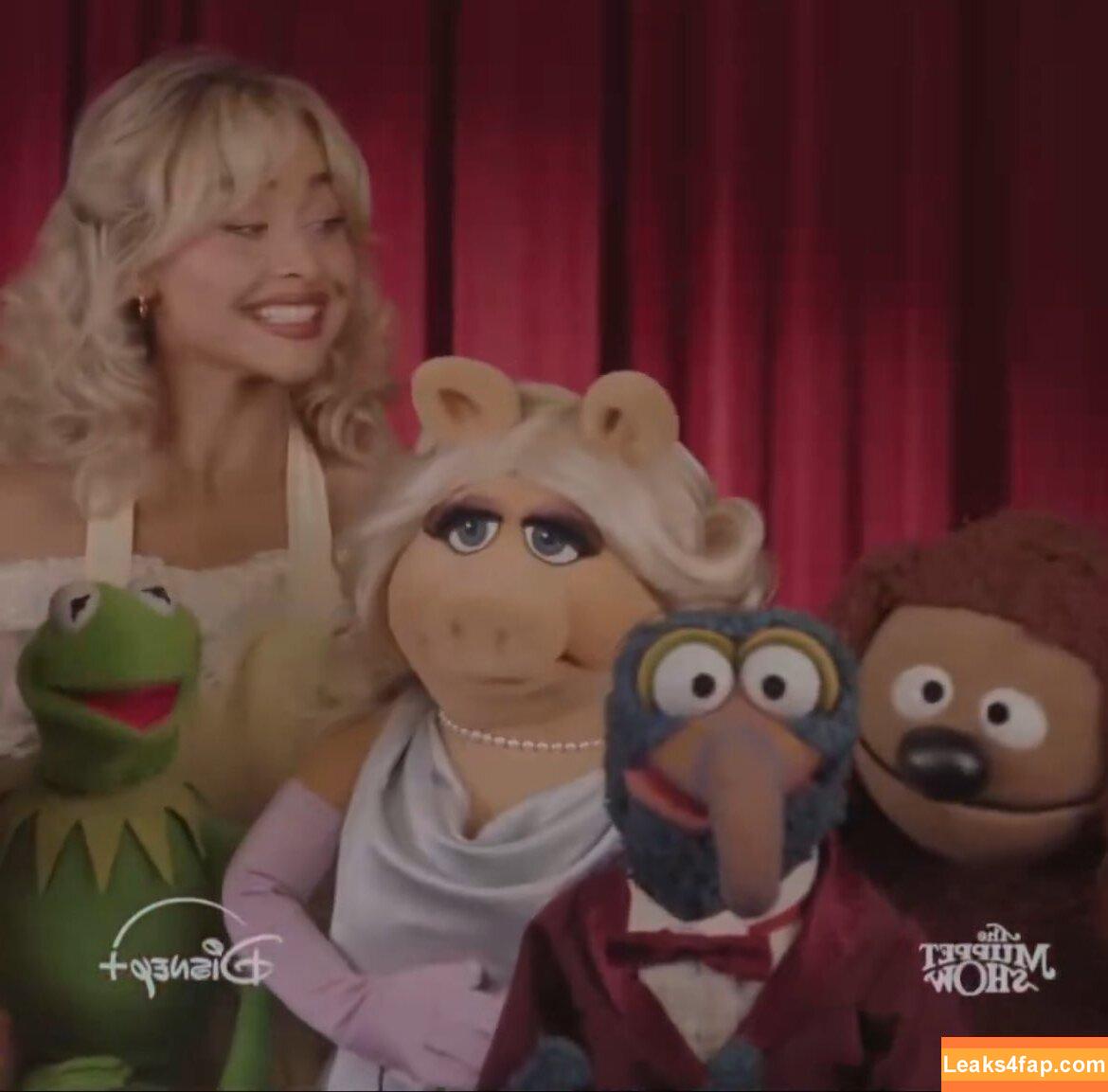 Sabrina Carpenter / https: / sabrinacarpenter leaked photo photo #5845