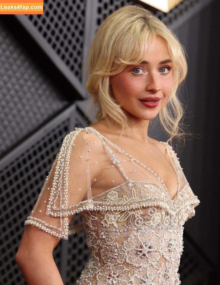 Sabrina Carpenter / https: / sabrinacarpenter leaked photo photo #5847