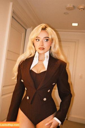 Sabrina Carpenter photo #5088