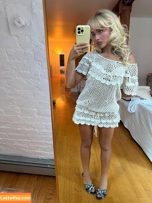 Sabrina Carpenter photo #5193