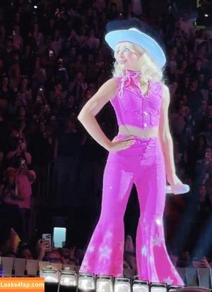 Sabrina Carpenter фото #5368