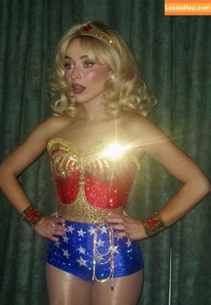 Sabrina Carpenter фото #5389