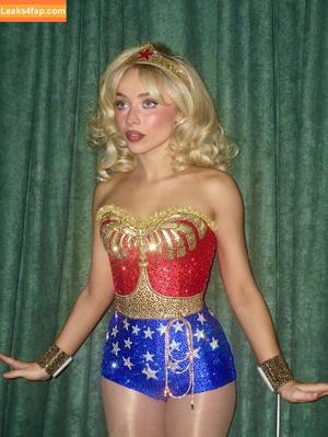 Sabrina Carpenter фото #5390