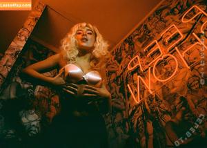 Sabrina Carpenter photo #5483