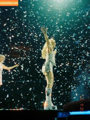 Sabrina Carpenter photo #5506