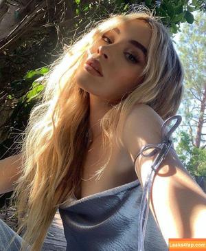 Sabrina Carpenter photo #5636