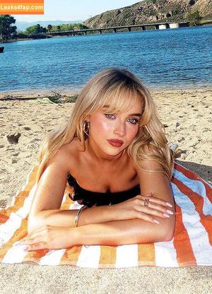 Sabrina Carpenter photo #5637