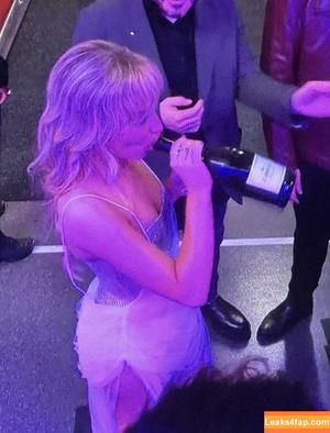 Sabrina Carpenter фото #5689