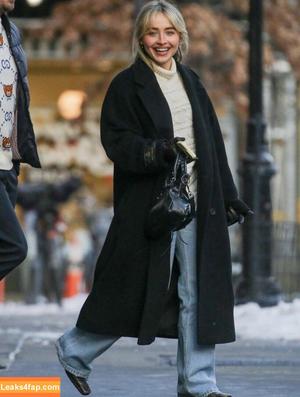 Sabrina Carpenter фото #5690