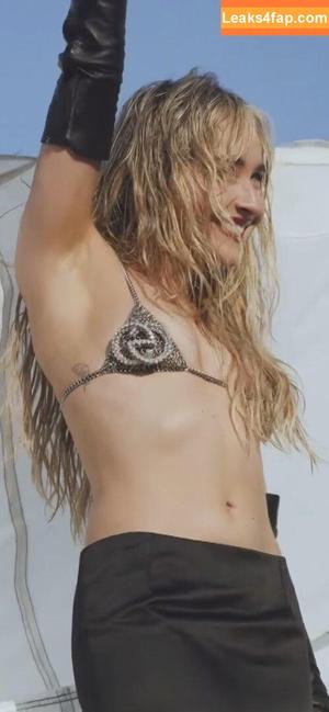 Sabrina Carpenter photo #5732