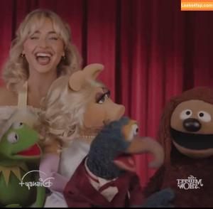 Sabrina Carpenter photo #5844