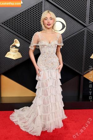 Sabrina Carpenter photo #5911