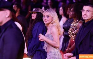 Sabrina Carpenter photo #5967