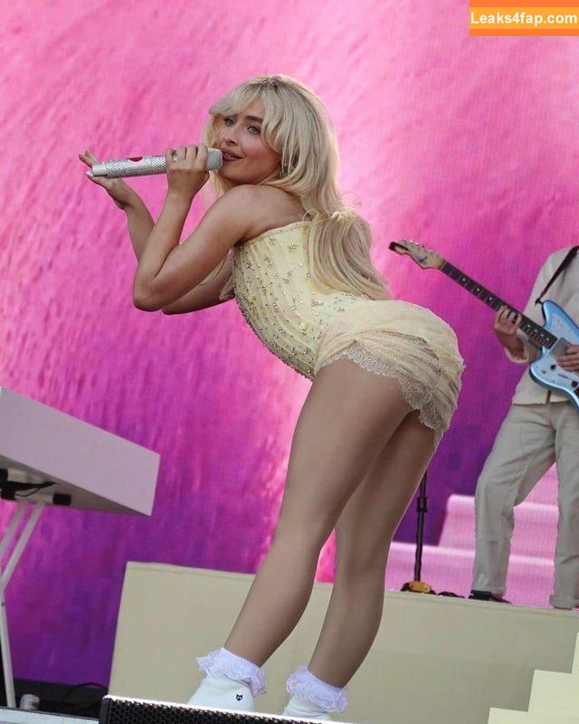 Sabrina Carpenter / https: / sabrinacarpenter leaked photo photo #6040