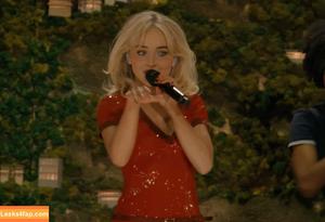Sabrina Carpenter photo #6126