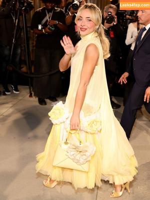 Sabrina Carpenter photo #6168