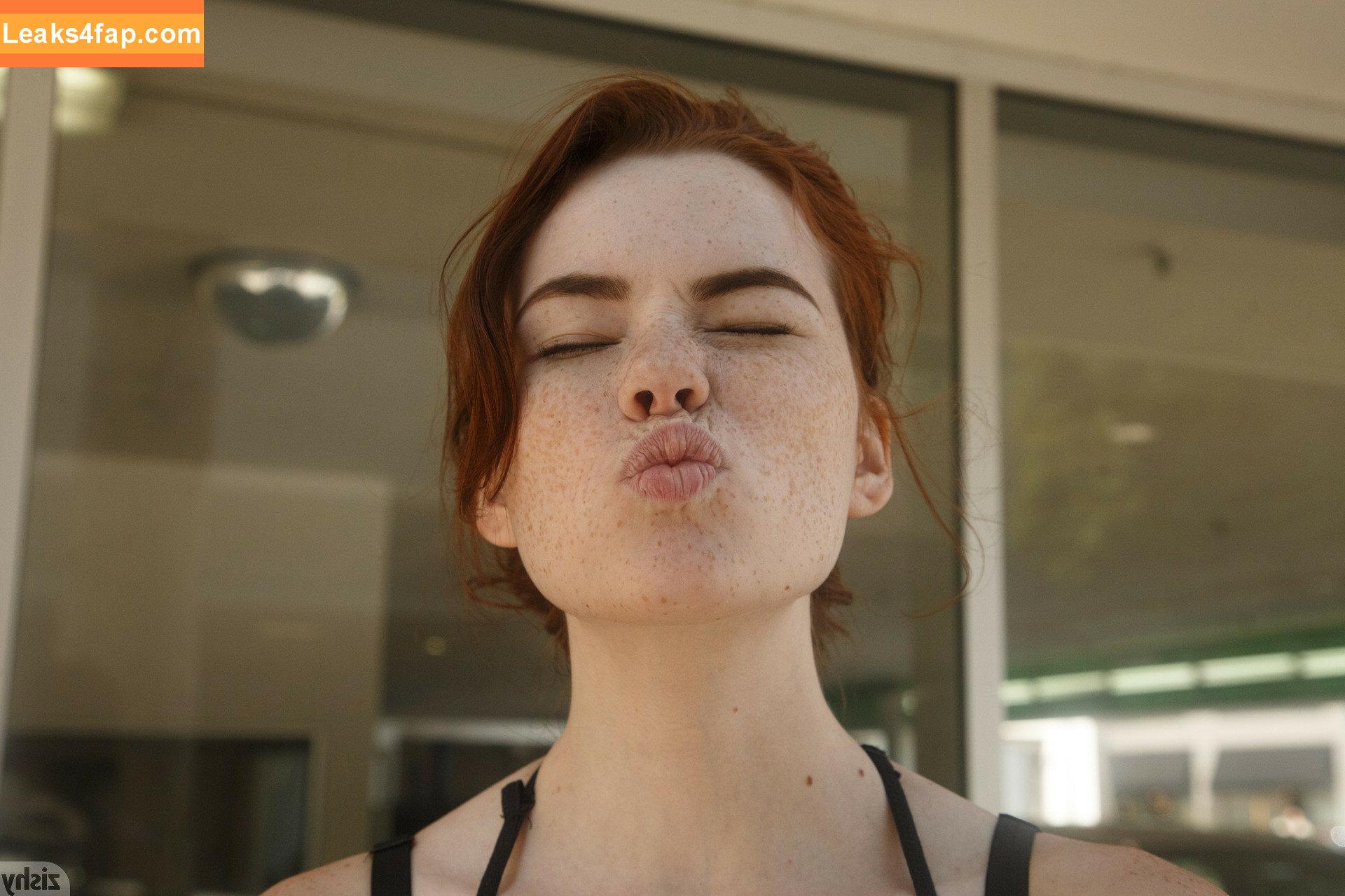 Sabrina Lynn / itssabrinalynn / sabrinalynnci слитое фото фото #0457