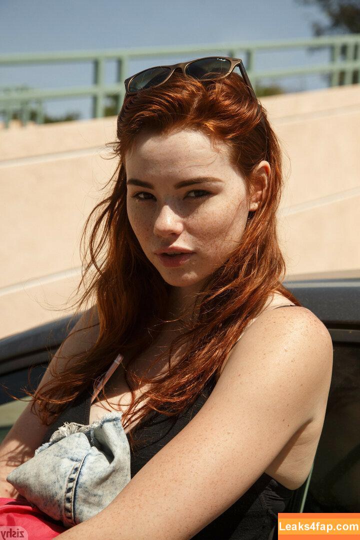 Sabrina Lynn / itssabrinalynn / sabrinalynnci слитое фото фото #0477