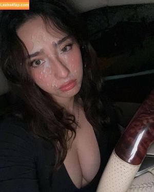 Sabrina Pezeshkian photo #0044