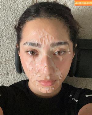 Sabrina Pezeshkian photo #0046