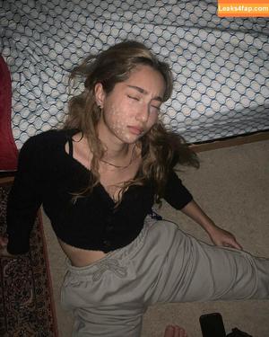 Sabrina Pezeshkian photo #0052