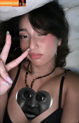 Sabrina Pezeshkian photo #0073