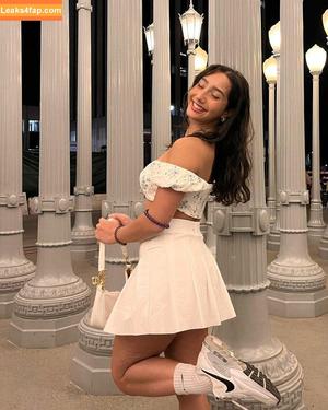 Sabrina Pezeshkian photo #0088