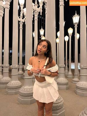 Sabrina Pezeshkian photo #0179