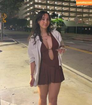 Sabrina Pezeshkian photo #0190