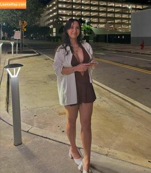 Sabrina Pezeshkian photo #0192