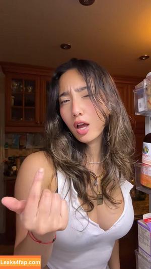 Sabrina Pezeshkian photo #0421
