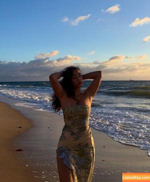 Sabrina Pezeshkian photo #0437