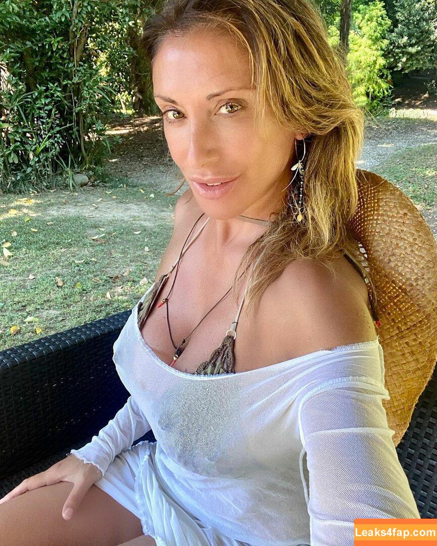 Sabrina Salerno / sabrinasalernofficial слитое фото фото #0182