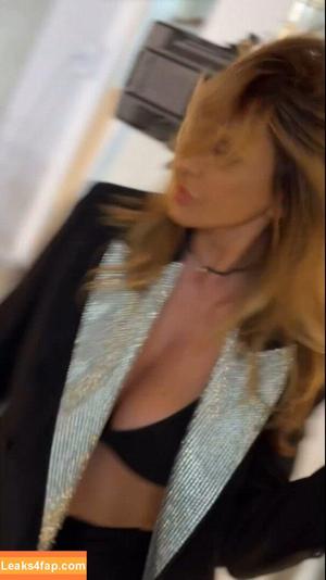 Sabrina Salerno фото #1850