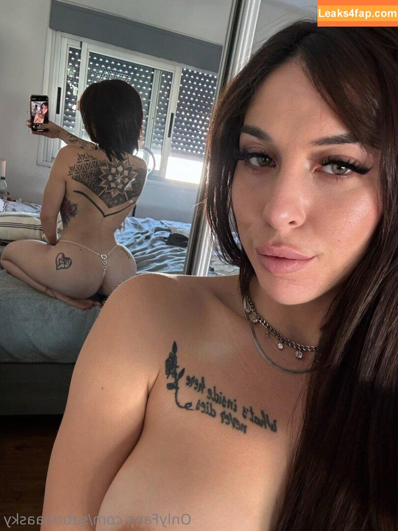 sabrinaasky / sabrinaaskyy leaked photo photo #0005