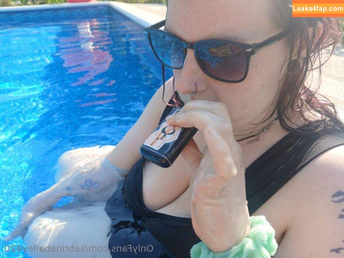 sabrinabailey420 /  leaked photo photo #0011