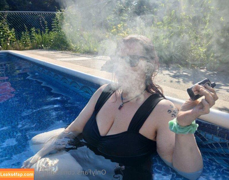 sabrinabailey420 /  leaked photo photo #0012