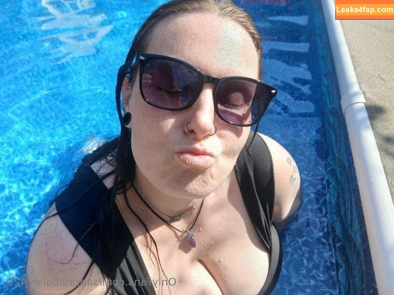 sabrinabailey420 /  leaked photo photo #0020