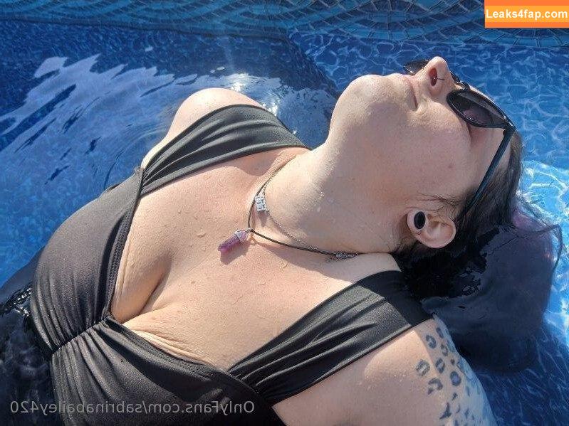 sabrinabailey420 /  leaked photo photo #0021