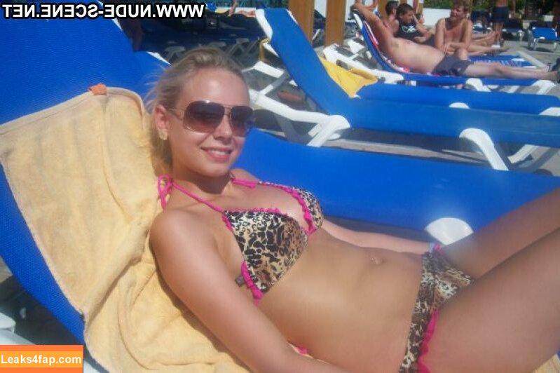 Sacha Parkinson / sachalparkinson leaked photo photo #0045