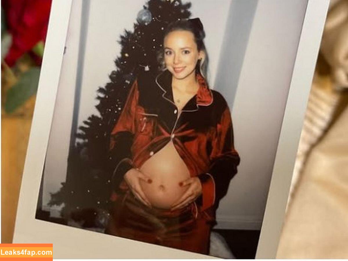 Sacha Parkinson / sachalparkinson leaked photo photo #0065