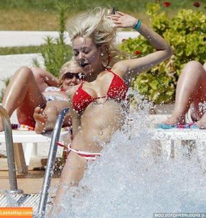 Sacha Parkinson photo #0030