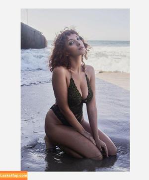 Sadaf H. Nava photo #0022