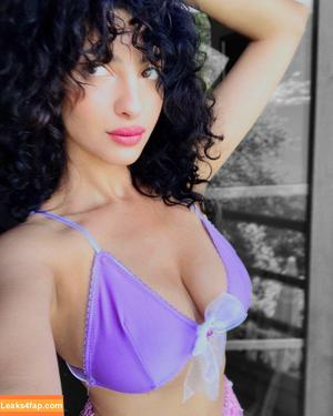 Sadaf H. Nava photo #0024